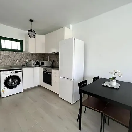 Casa Feliz - One Bedroom With Communal Pool アパート ティアス