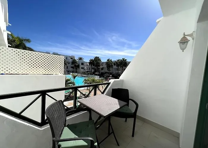 Casa Feliz - One Bedroom With Communal Pool