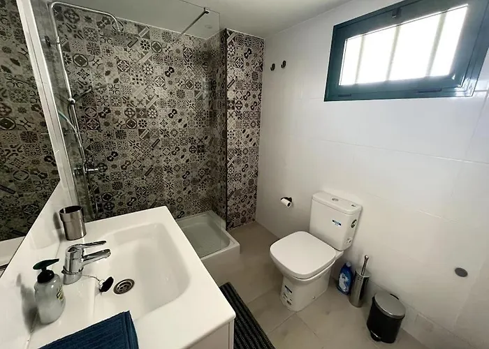 Casa Feliz - One Bedroom With Communal Pool Tias