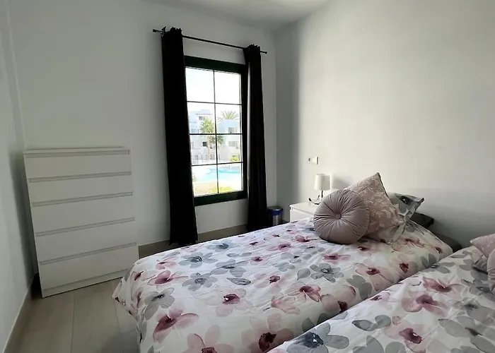 Casa Feliz - One Bedroom With Communal Pool *